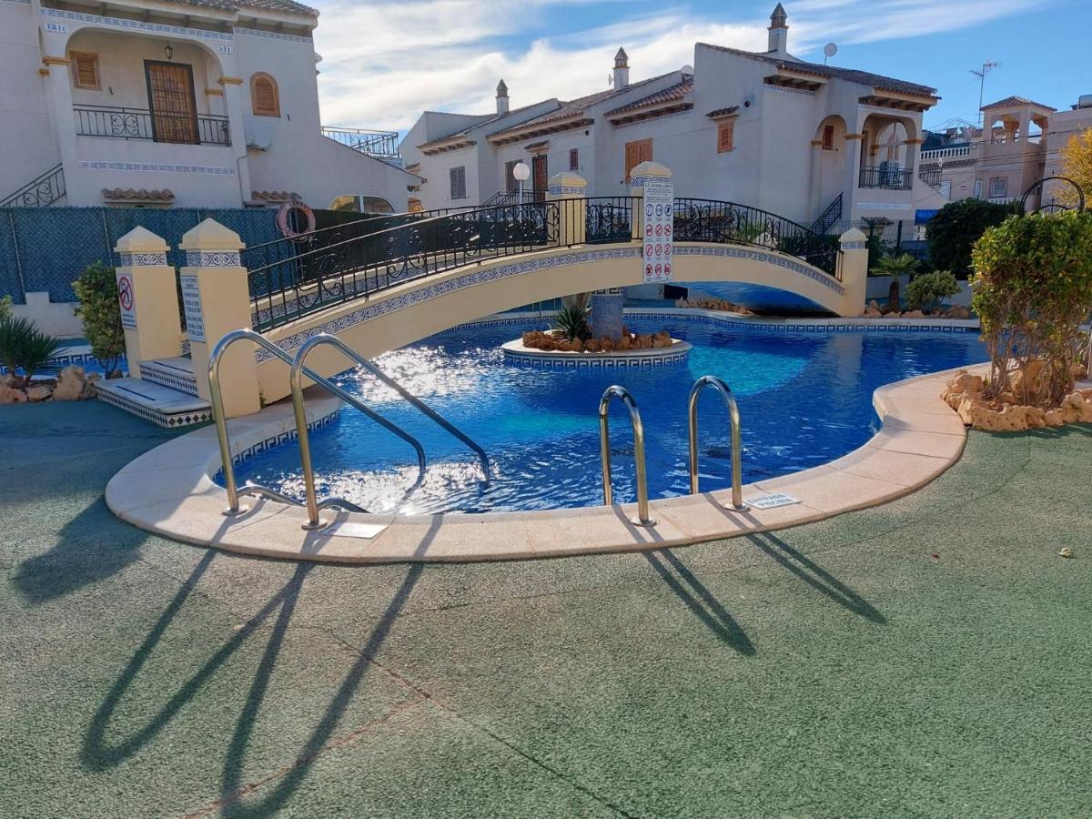 Villa Casa Chloe, Urbanizacion Privada Torrevieja Esterno foto