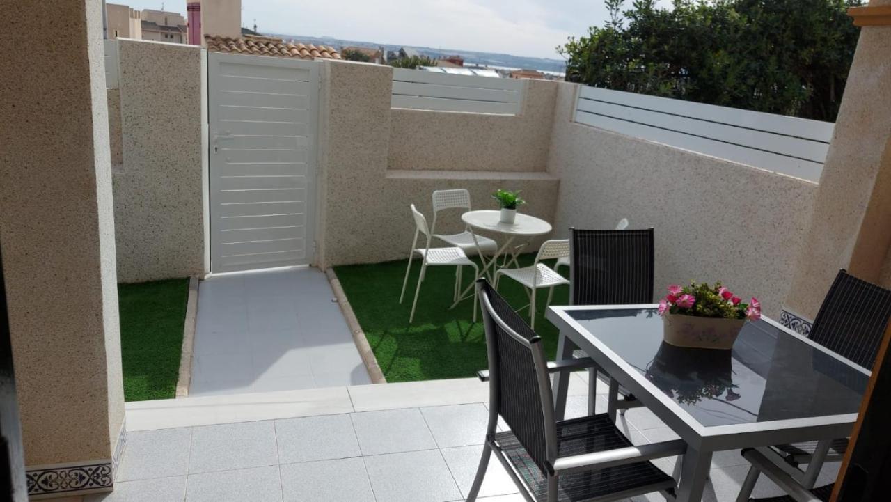 Villa Casa Chloe, Urbanizacion Privada Torrevieja Esterno foto